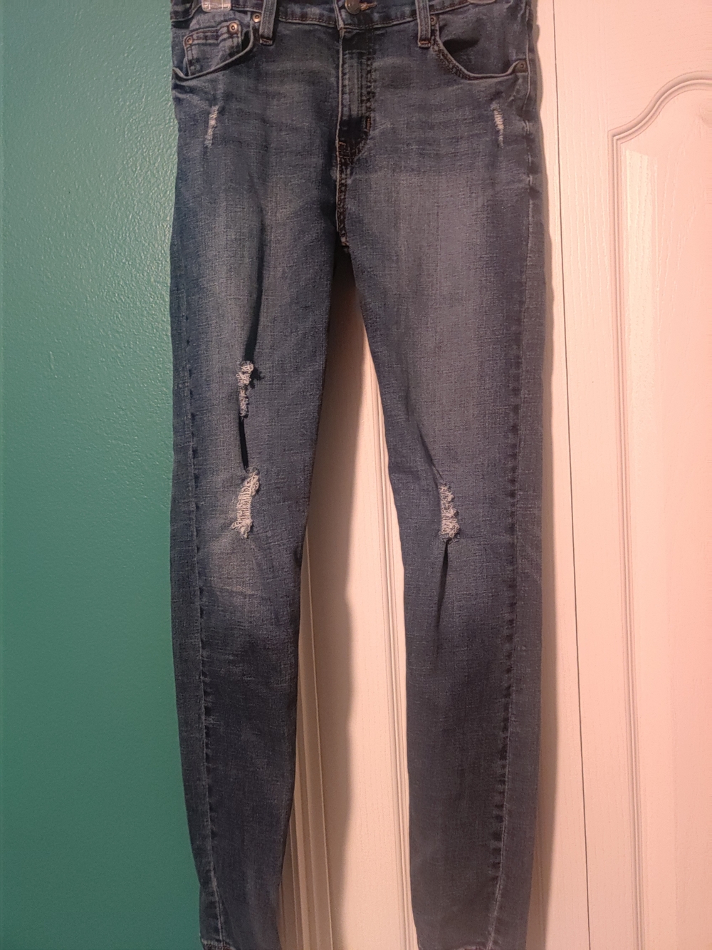 Skinny Distressed Jeans - Medium Blue